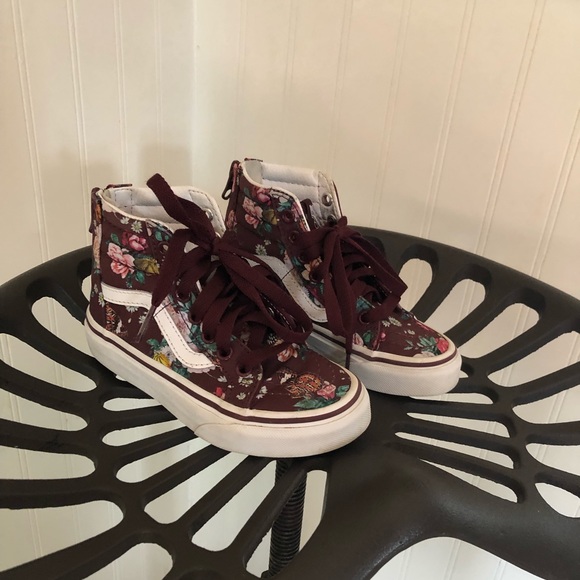 Vans - Picture 2 of 6